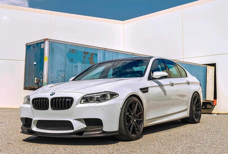 
								BMW M5 full									